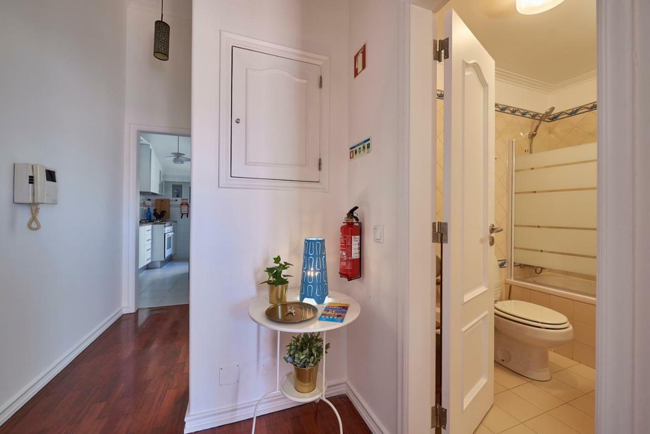 Cozy Apartment In Historic Center With Terrace Lissabon Exterior foto